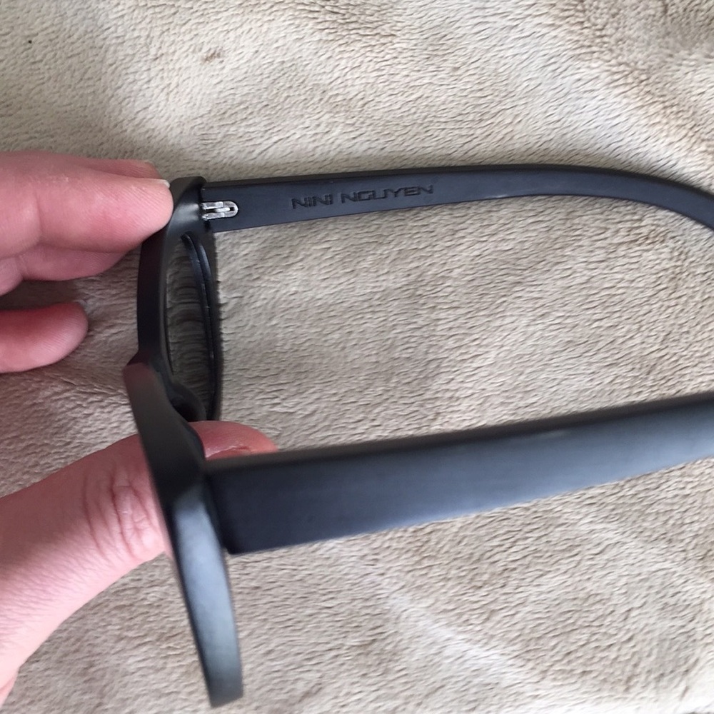 Nini Nguyen Catseye sunglasses ๐ - Picture 3 of 5